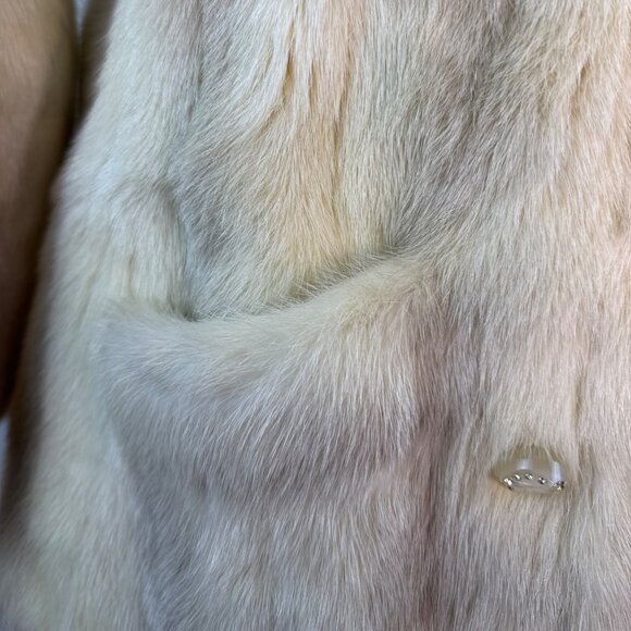Gerber Memphis Vintage Beige Mink Fur Coat W/ Satin Lining & Pearl-Like Buttons - Picture 7 of 9